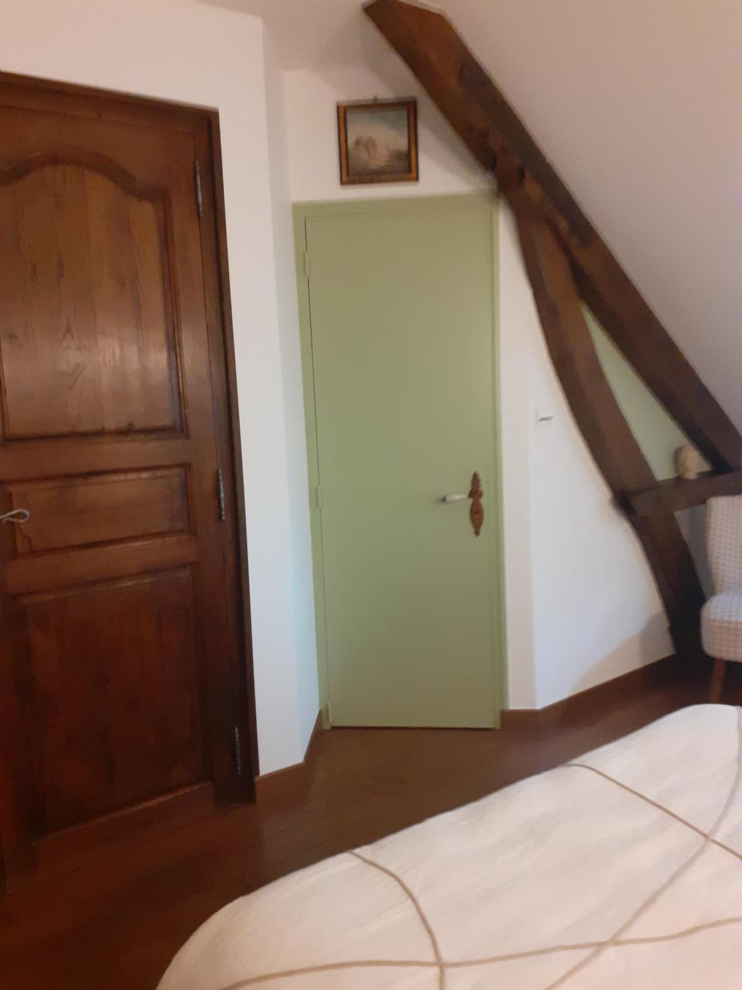7 , Le Haut Montraye Pace  Bagian luar foto