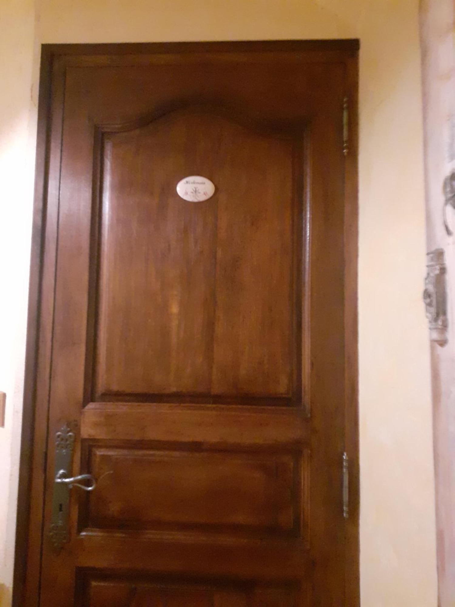7 , Le Haut Montraye Pace  Bagian luar foto